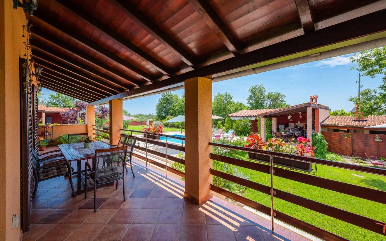 הוילה Muntić Hacienda Rosemary מראה חיצוני תמונה