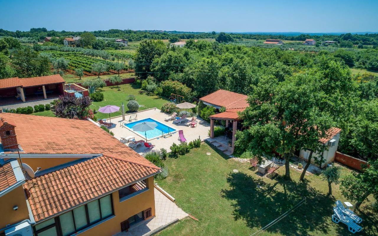 הוילה Muntić Hacienda Rosemary מראה חיצוני תמונה