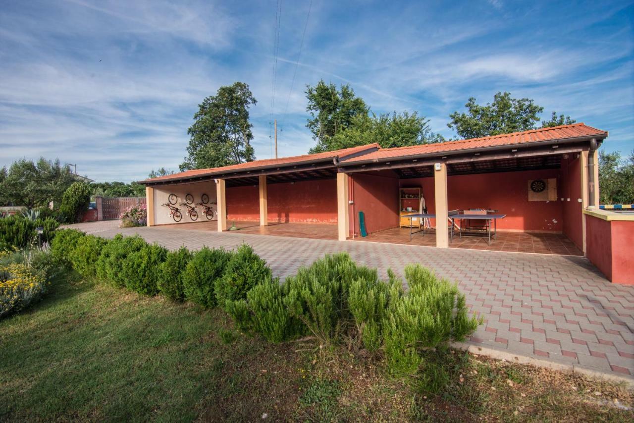 הוילה Muntić Hacienda Rosemary מראה חיצוני תמונה