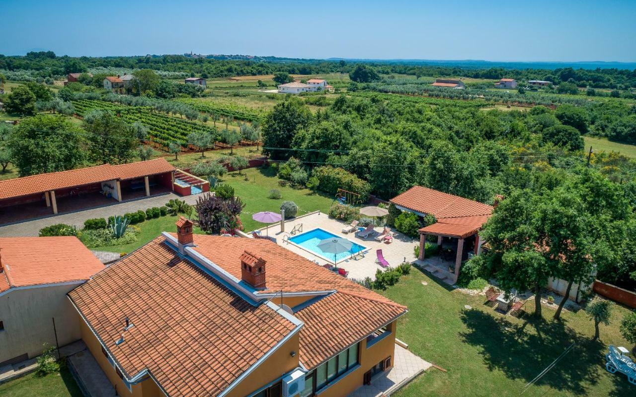 הוילה Muntić Hacienda Rosemary מראה חיצוני תמונה