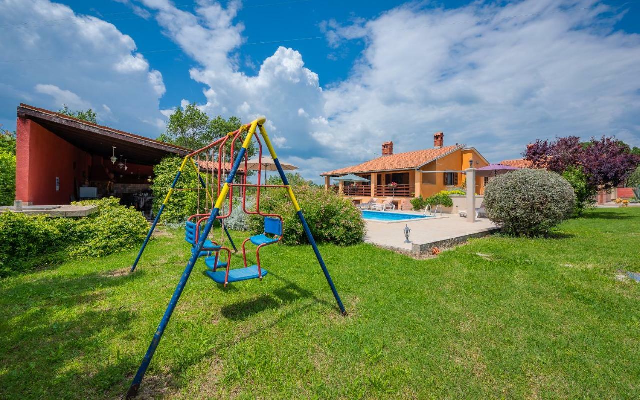 הוילה Muntić Hacienda Rosemary מראה חיצוני תמונה